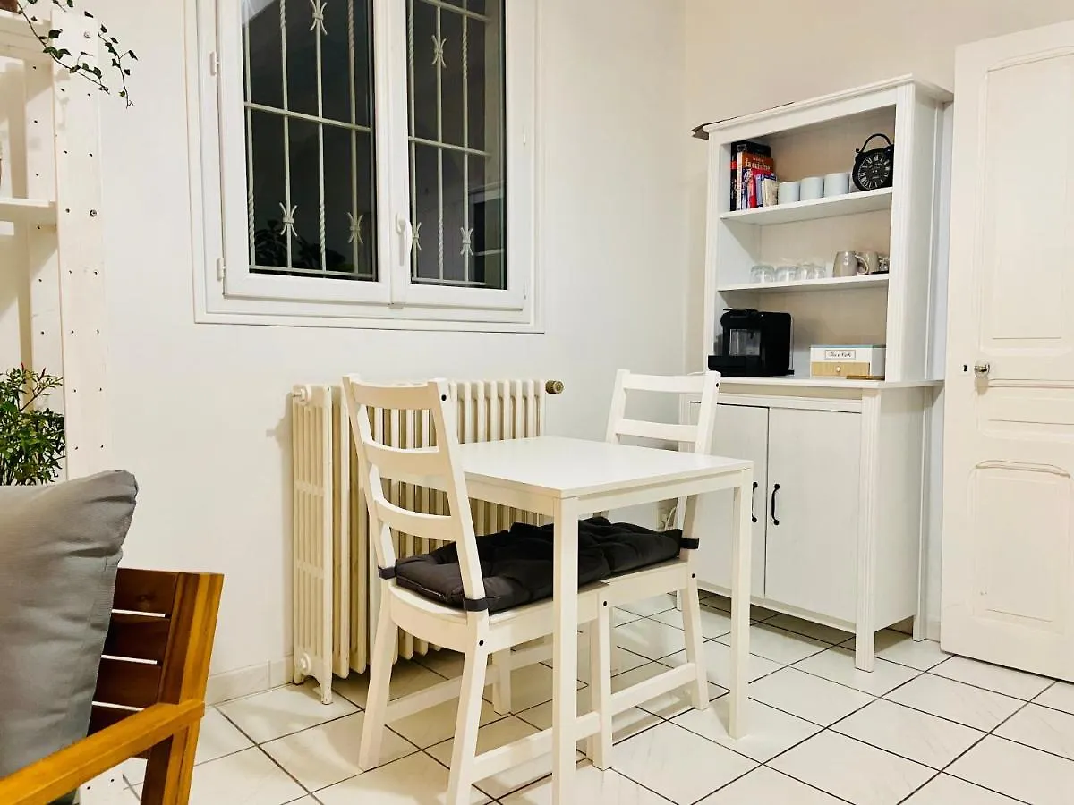 Maison d'hôtes Sweet Home - 55M2 Appartment, Garden, Swimming Pool, Parking Toulouse France